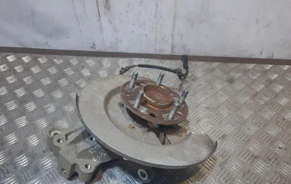 Chrysler Pacifica Rear wheel hub NERA