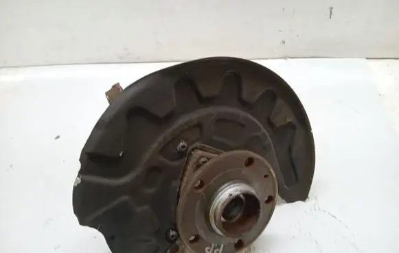 Seat Leon (5F) Front wheel hub spindle knuckle