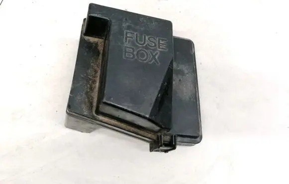 Mazda Premacy Fuse box cover