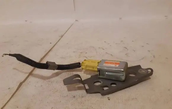 Lexus GS 300 350 430 450H Airbag deployment crash/impact sensor 8986030130 1879001751