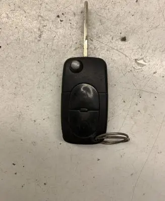 Audi A6 S6 C5 4B Ignition key/card 4D0837231