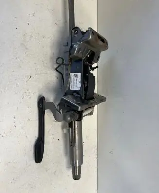 Steering wheel axle set