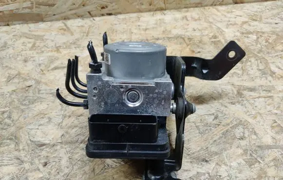 Hyundai i10 ABS Pump 58900B4800