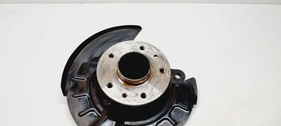 Nissan Qashqai J12 Rear wheel hub 430196UA0A 432026UN0A