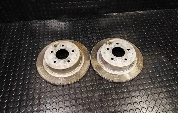 Nissan Leaf I (ZE0) Rear brake disc