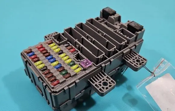 Fuse box set