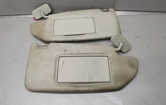 Volvo V70 Sun visor