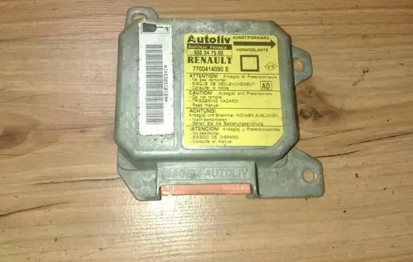 Renault Megane I Airbag control unit/module 7700414090E 550347500