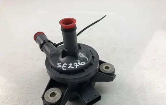 Toyota RAV 4 (XA40) Water pump G904048010