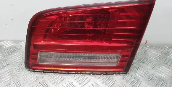KIA Magentis Tailgate rear/tail lights 924062G0
