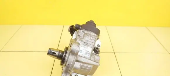 BMW 3 F30 F35 F31 Fuel injection high pressure pump 0445010517 28SP41