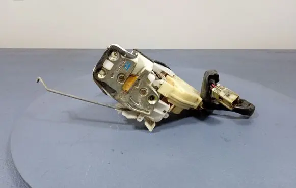 Honda Civic Front door lock