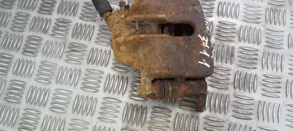 Renault Laguna I Front brake caliper