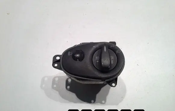 Ford Focus Other switches/knobs/shifts 2m5t13a024
