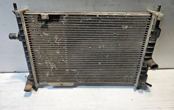 Opel Astra F Coolant radiator 52456308 TA52456308