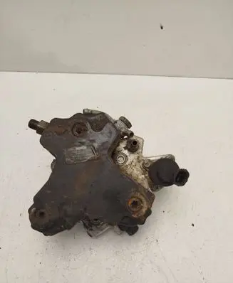 Hyundai Tucson JM Fuel injection high pressure pump 0445010121 007997 3310027400