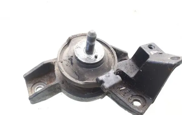 Hyundai Santa Fe Engine mount bracket 2181226750