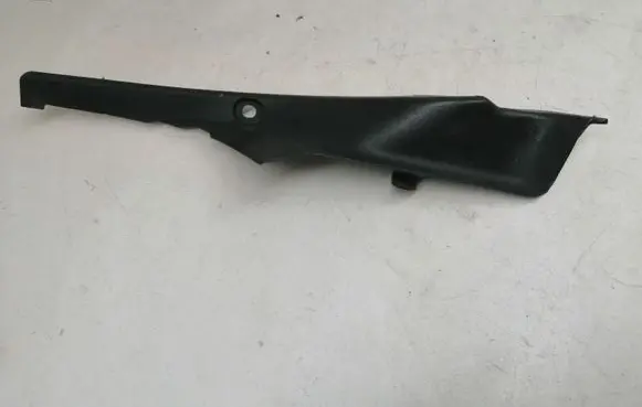 Mazda CX-7 Windshield trim EG2151 K2443 EG2151PC1