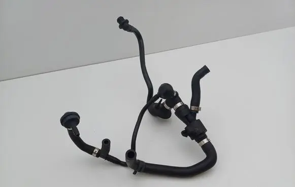 Audi A4 S4 B5 8D Vacuum line/pipe/hose 8D0611743 058905291B 06B133241