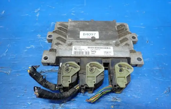 Ford Fiesta Engine control unit/module F1B1-12A650-UC