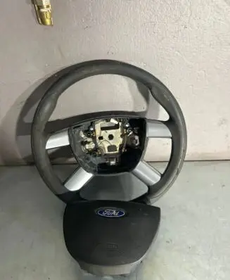 Ford Focus Steering wheel 7m513600