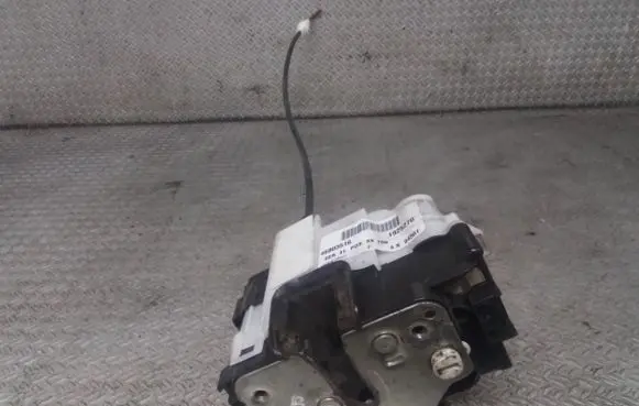 Fiat Panda II Rear door lock 46803516