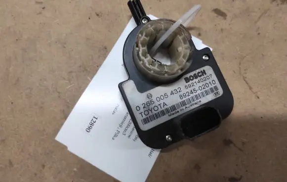 Toyota Avensis T250 Steering angle sensor 0265005432 592140207 8924502010