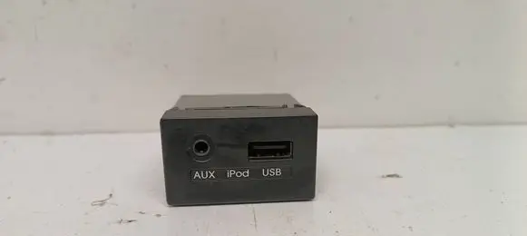 Hyundai i30 AUX in-socket connector 961202R500