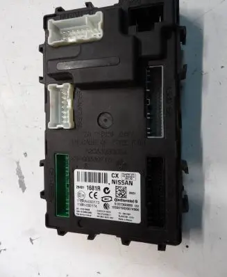 Renault Koleos I Comfort/convenience module 284B11681R S122736038B0 116RI000174