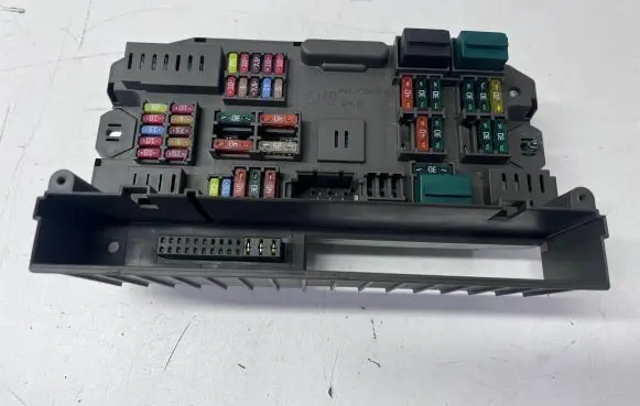BMW X5M E70 Fuse module 914511501 9145115