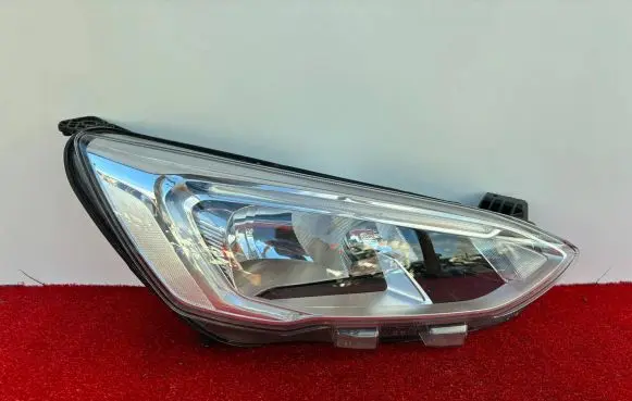 Ford Focus Headlight/headlamp JX7B-13W029-AE