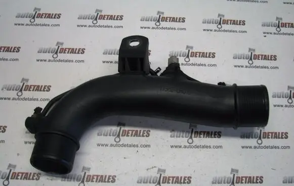 Toyota Avensis T250 Intercooler hose/pipe 173620R010