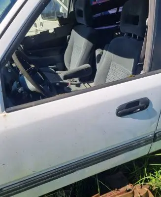 Honda CR-V Front door
