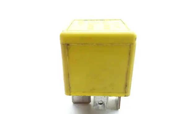 Saab 9-3 Ver2 Hazard warning light relay V23134J52X369 90226846