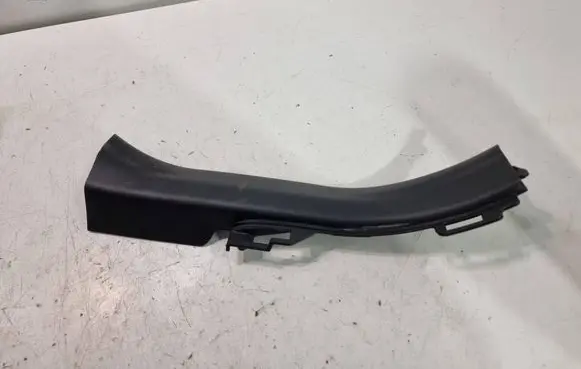 Toyota Yaris Cross Rear sill trim cover 67917K0040