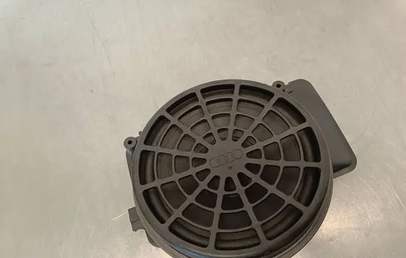 Audi A4 S4 B8 8K Subwoofer speaker 022A3869 R162412 8T0035412D