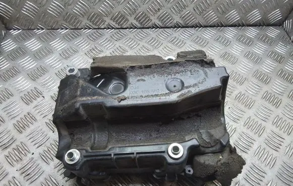 Volkswagen PASSAT B6 Intake resonator 03C103502K
