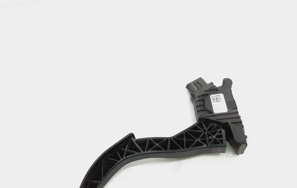 Volkswagen Golf VII Accelerator throttle pedal 5Q1721503F