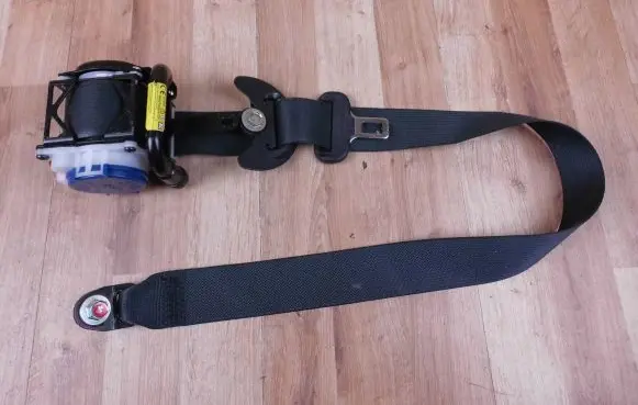 Mitsubishi Outlander Front seatbelt 7000D811XA 7000D811 TKAH2EN305