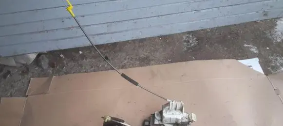 Ford Focus Front door lock