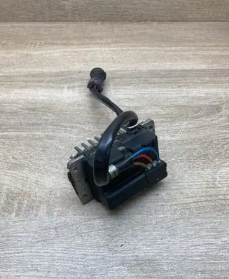 Audi A6 S6 C4 4A Heater blower motor/fan resistor 4A0820521A 5DS006455