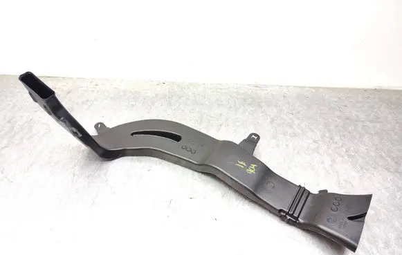 BMW X7 G07 Cabin air duct channel 7434330 7434332