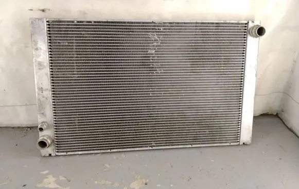 Audi A8 S8 D3 4E Coolant radiator 2000506