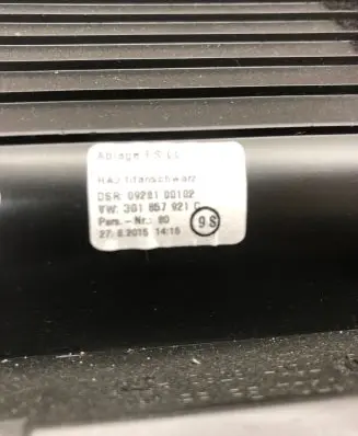 Volkswagen PASSAT B8 Glove box 3G1857921C