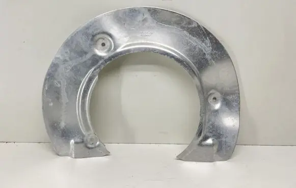 BMW M4 G82 G83 Front brake disc dust cover plate 8093711