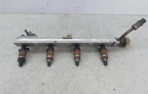 Honda Civic Fuel main line pipe