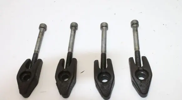 Ford Mondeo MK IV Fuel Injector clamp holder 9674341880