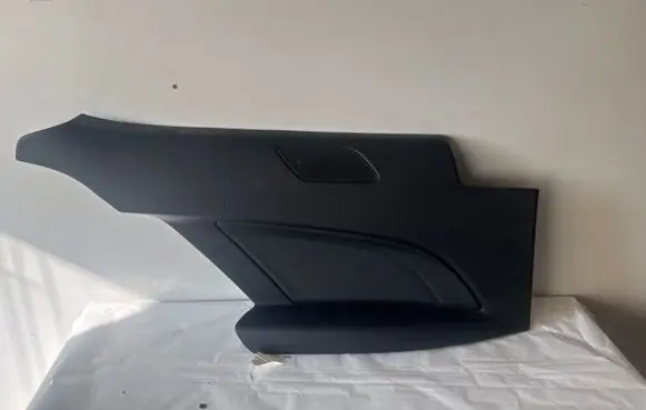 Mercedes-Benz C W204 (A) pillar trim A2046907526