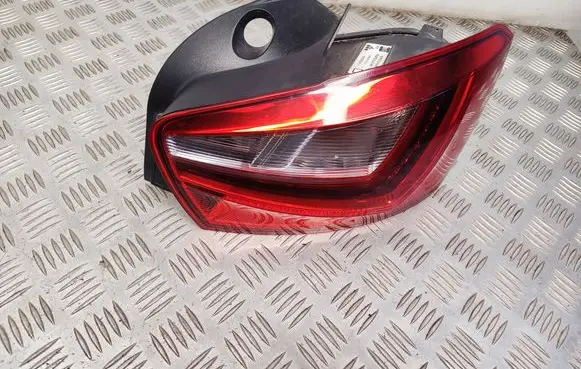 Rear/tail lights