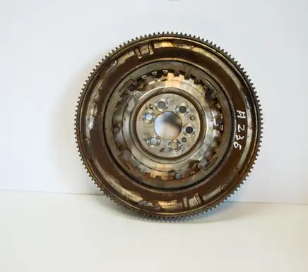 Volkswagen Polo V 6R Flywheel 03C105266A